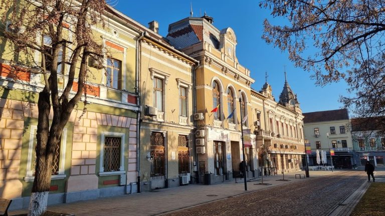 Primăria Municipiului Deva solicită menținerea numărului de clase în planul de școlarizare pentru anul 2026–2027