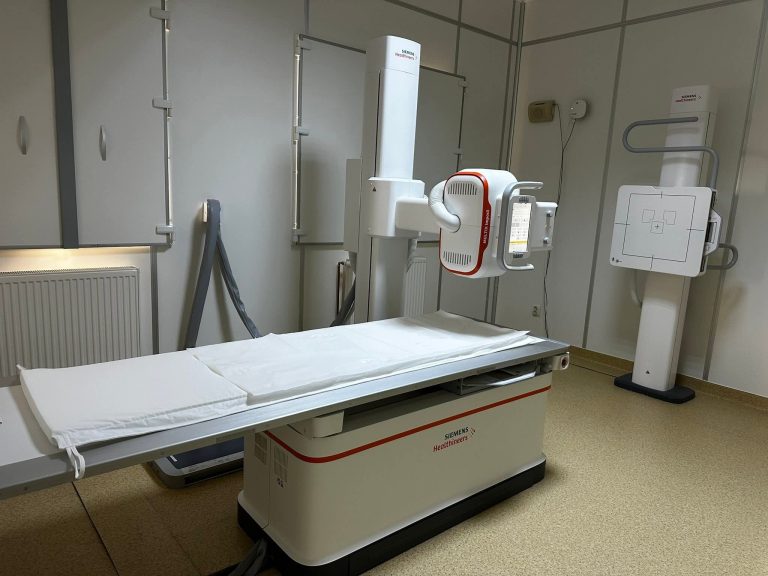 Vești bune pentru locuitorii din Călan: s-a deschis laboratorul de radiologie la Centrul Multifuncțional